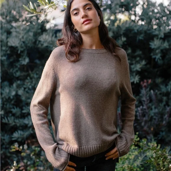 Jenni Kayne Everyday Sweater Soft Cozy Brown - Picture 4 of 14